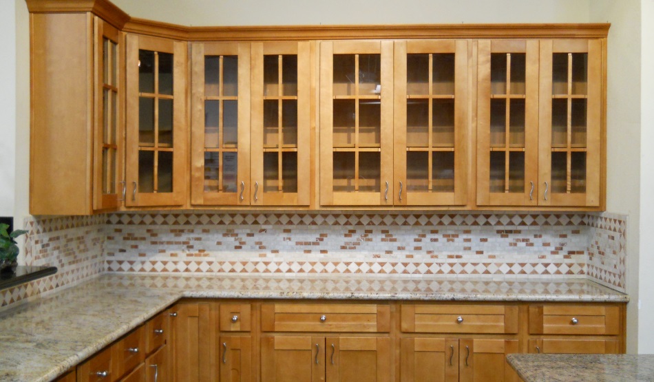 Honey Spice And Maple Kitchen Cabinets, Honey Stained Maple Kitchen Cabinets